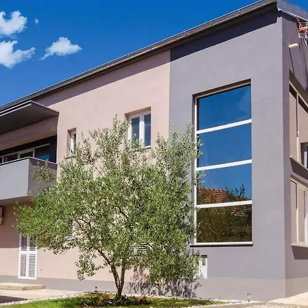 Appartement F&m *