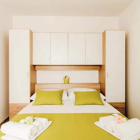 Apartment F&m